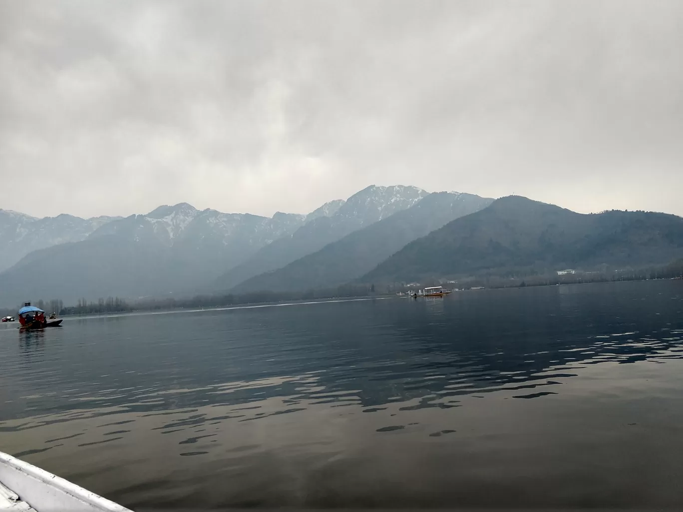 Photo of Dal Lake By Deepika Kateja