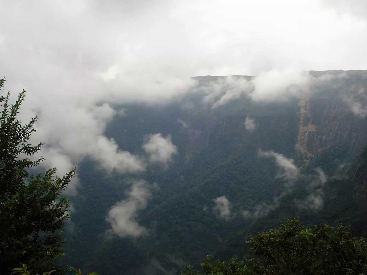Photo of Cherrapunjee By Pushpak Apte
