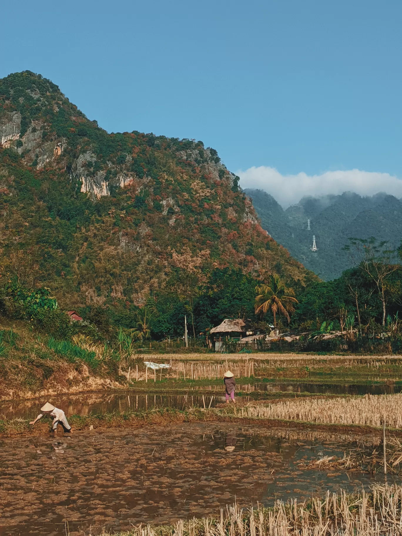 Photo of Mai Châu By seasaltinmyeyes