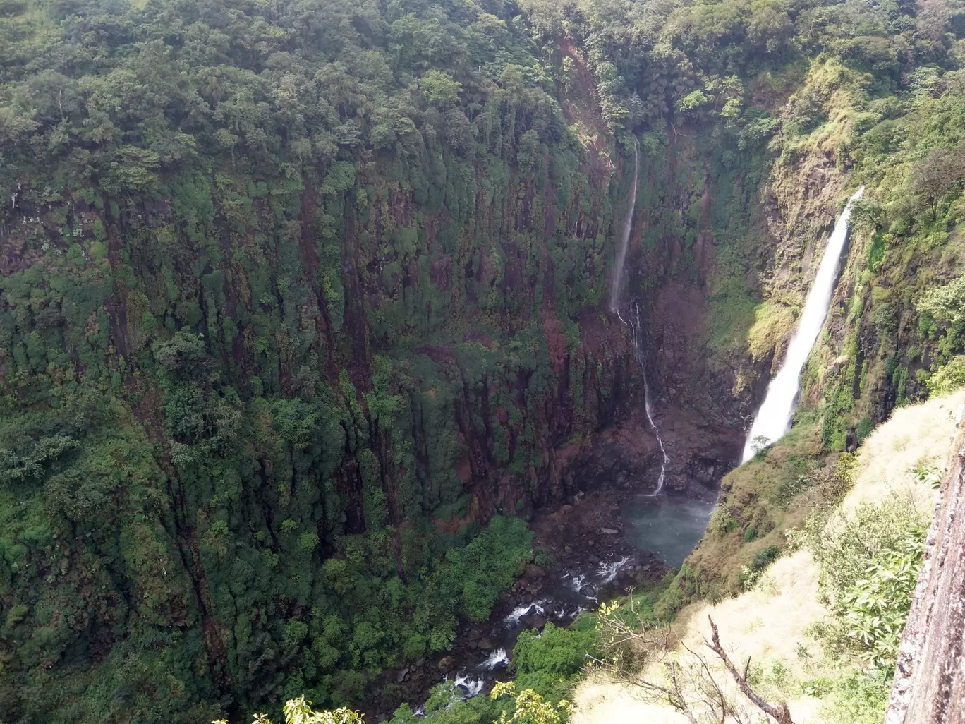 Photo of Thoseghar Waterfall By PriyaK