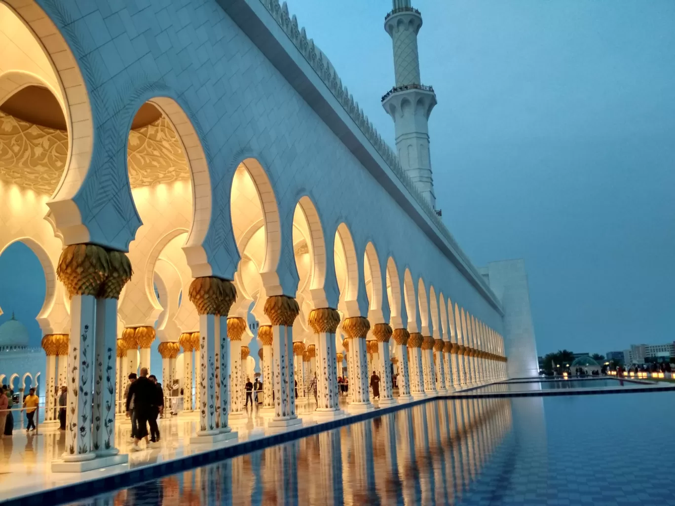 Photo of Sheikh Zayed Grand Mosque Center - Sheikh Rashid Bin Saeed St - Abu Dhabi - United Arab Emirates By Deljo Johnson 