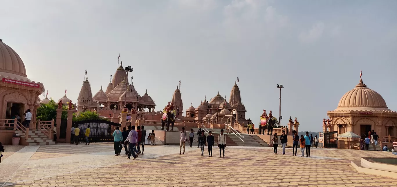 Photo of Nilkanthdham Swaminarayan Temple Poicha By Anmol Singh
