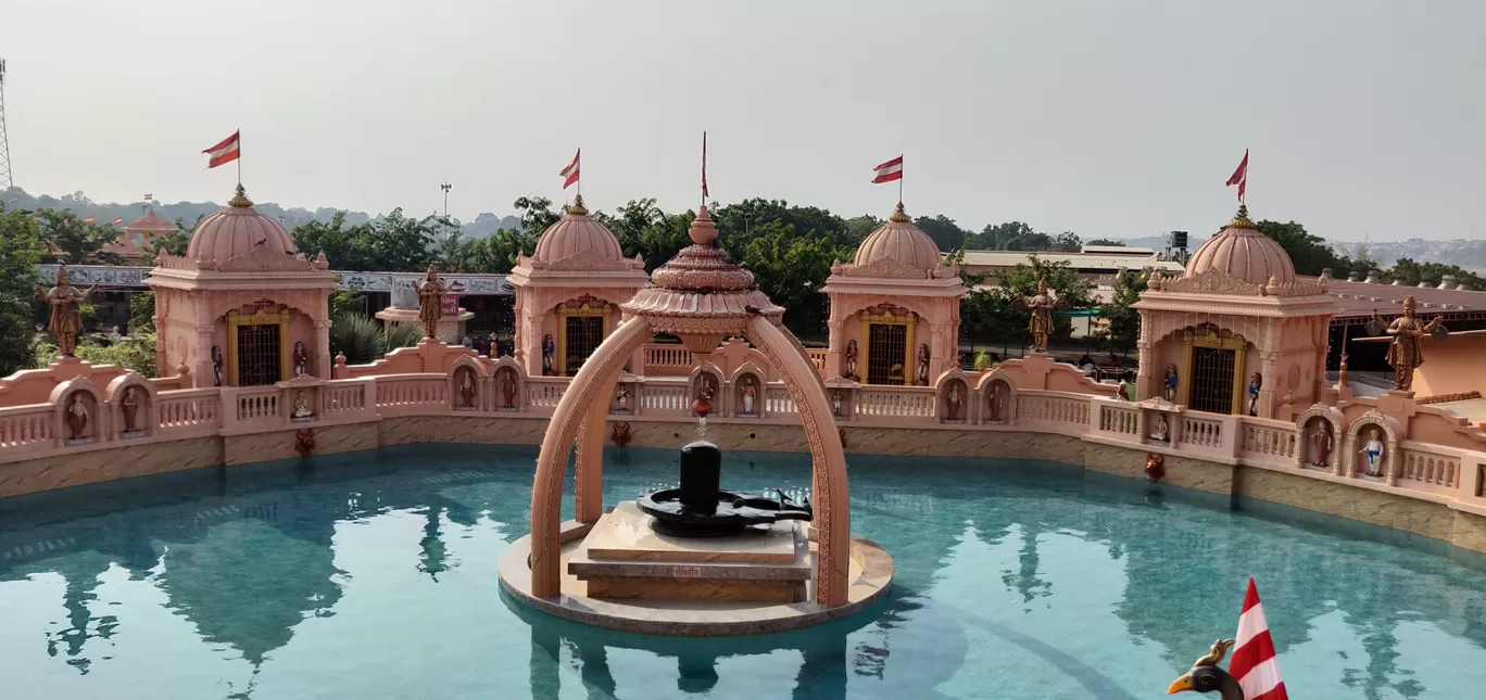 Photo of Nilkanthdham Swaminarayan Temple Poicha By Anmol Singh