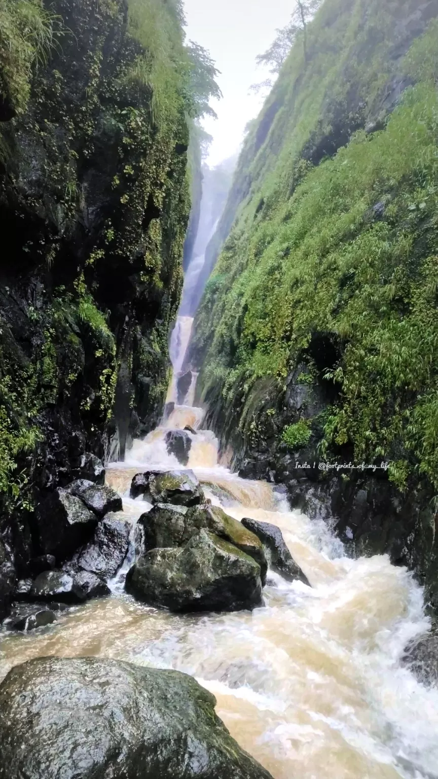 Photo of Madheghat Waterfall Viewpoint By Sneha Ubhe