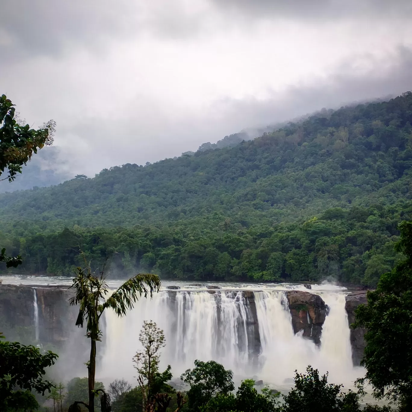 Photo of Athirappilly Water Falls By 99