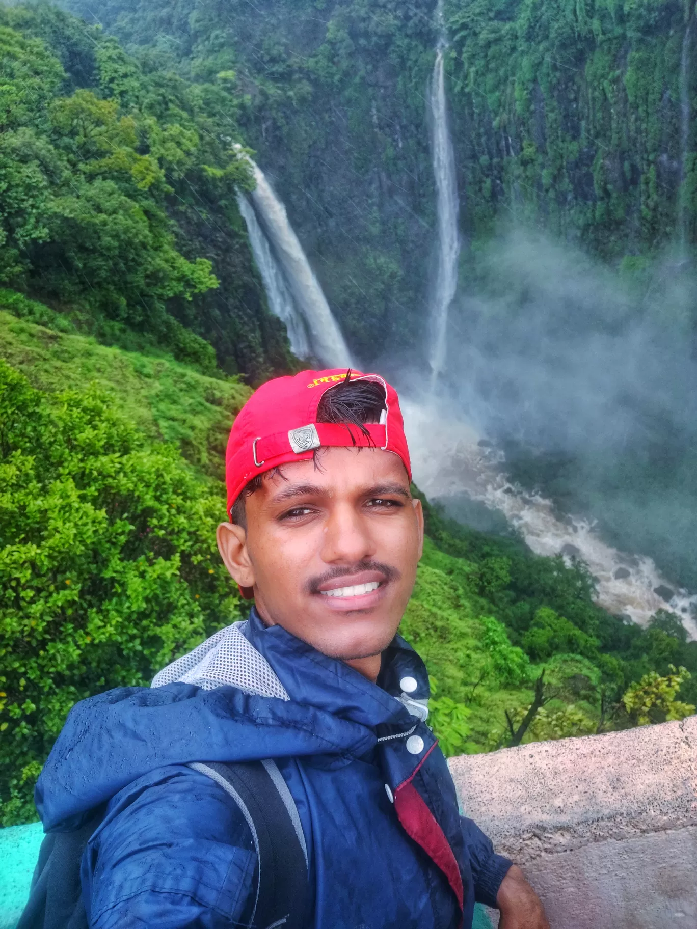 Photo of Thoseghar Waterfall By YOGESH UBALE