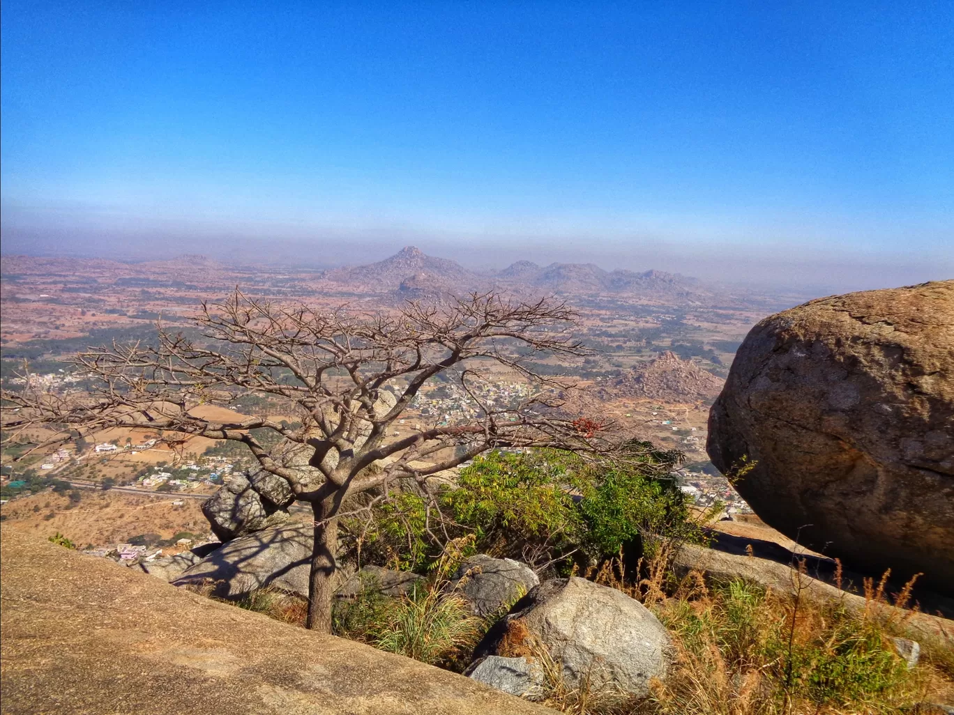 Photo of Madhugiri Fort Hill Top By Nitin Chandavar