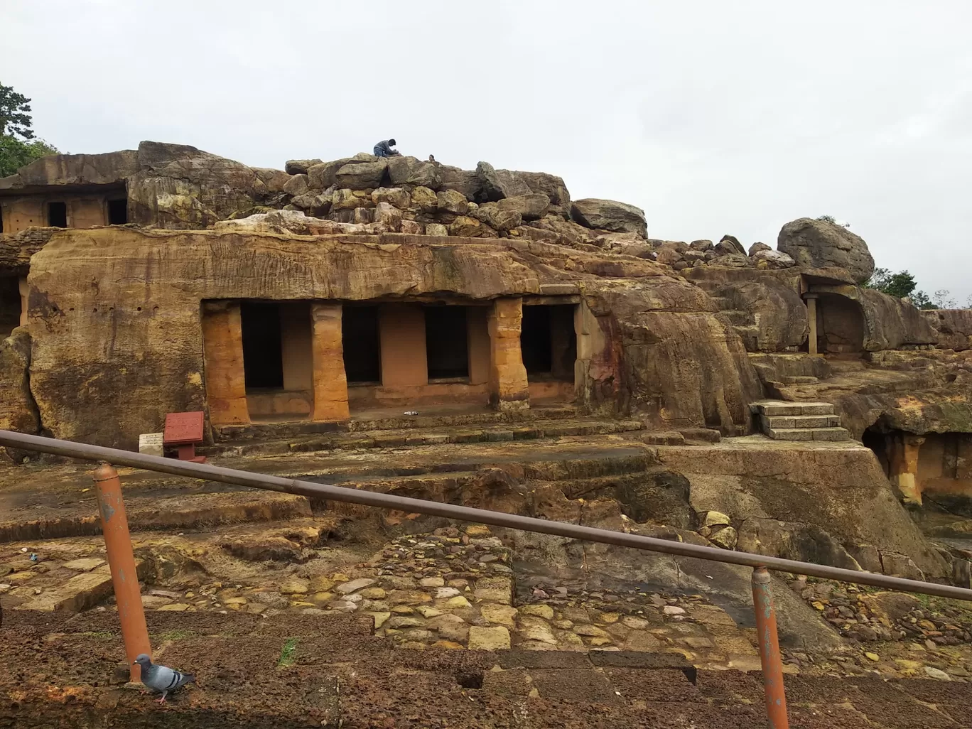 Photo of Udaygiri and Khandagiri Caves By Vikas Rawat