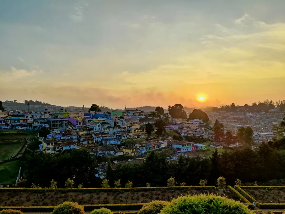 Photo of Ooty hills station By Jitu Noutiyal