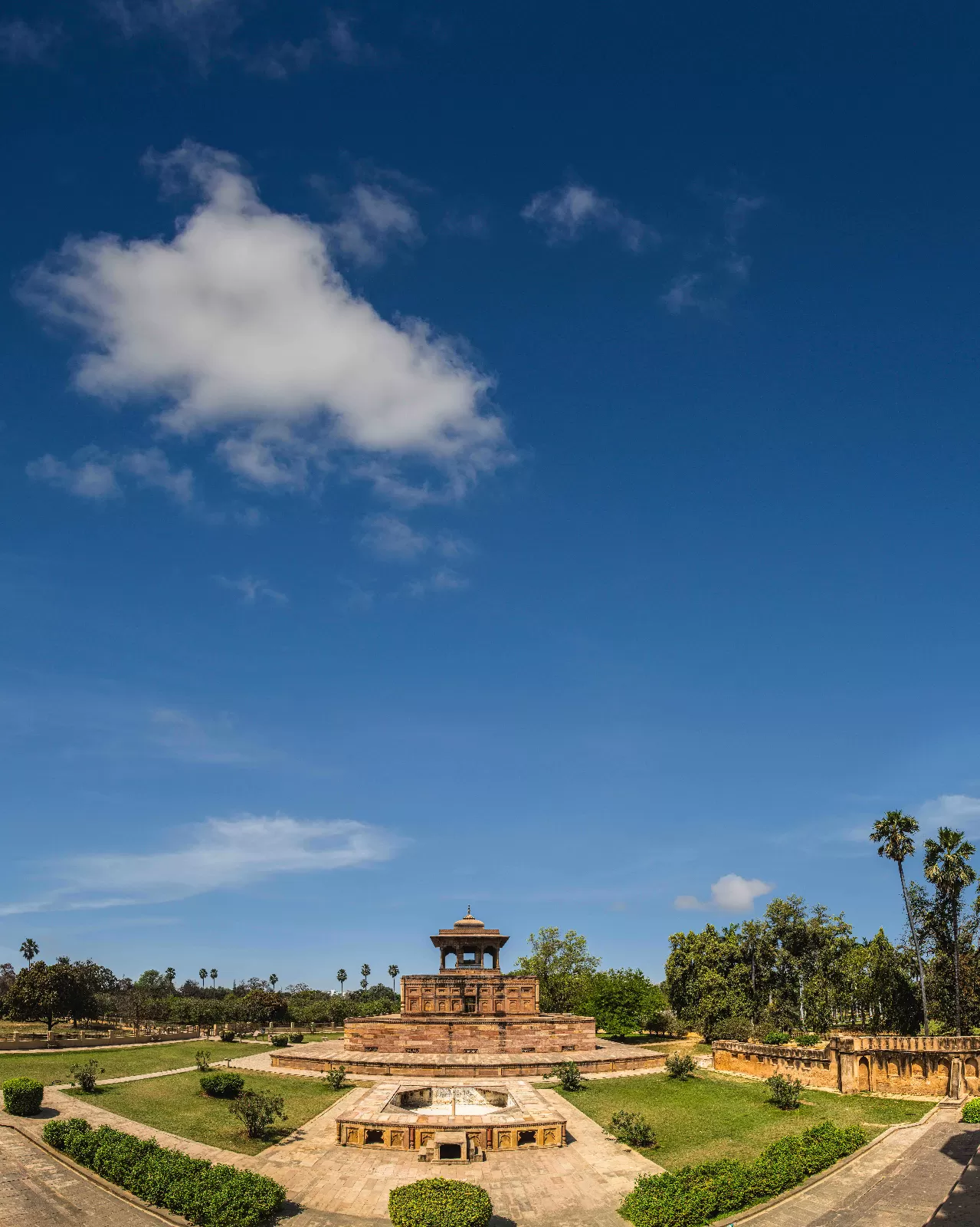 Photo of Khusro Bagh Prayagraj By Rahul Prajapati
