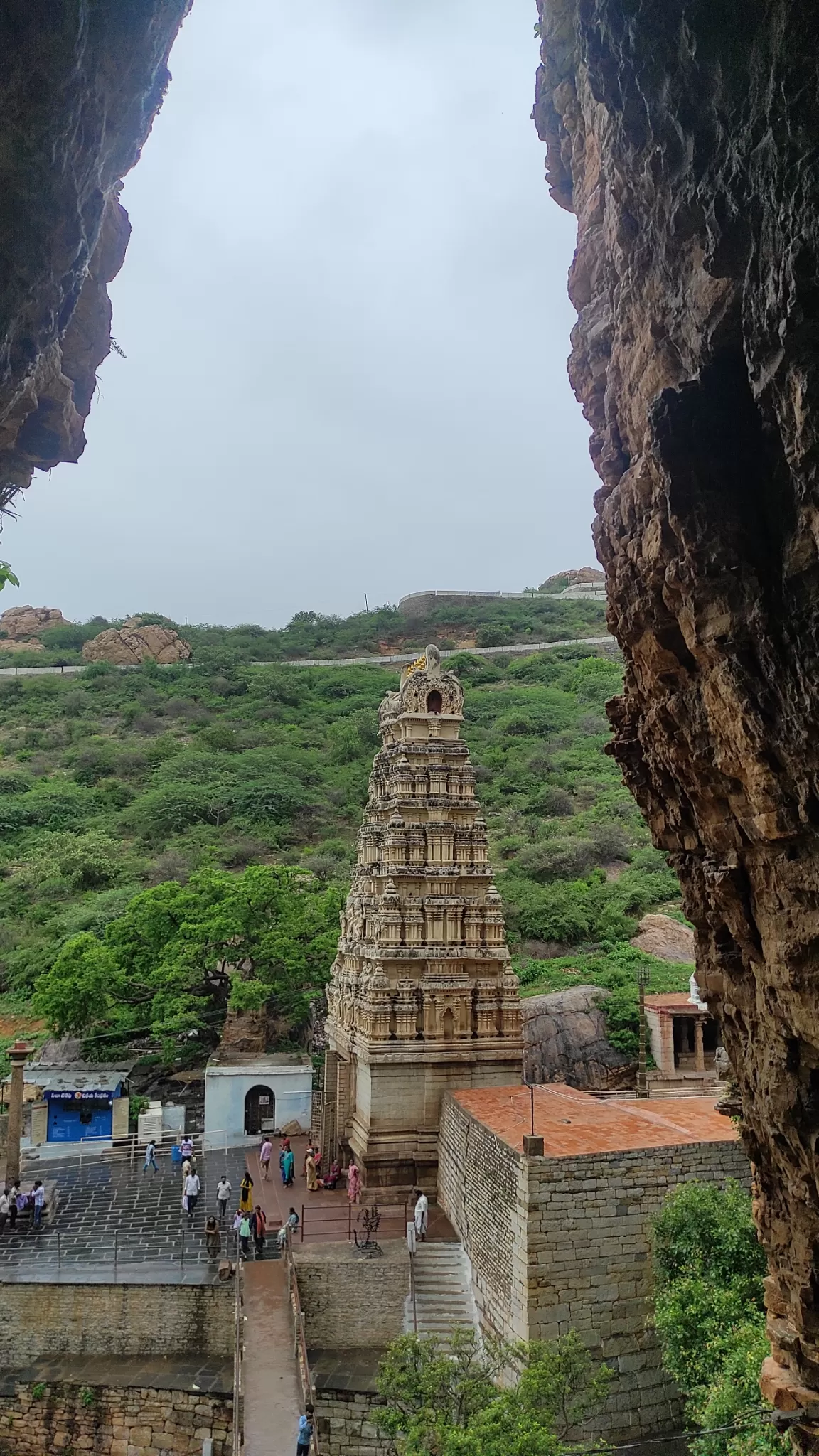 Photo of Yaganti Temple By sandidclick