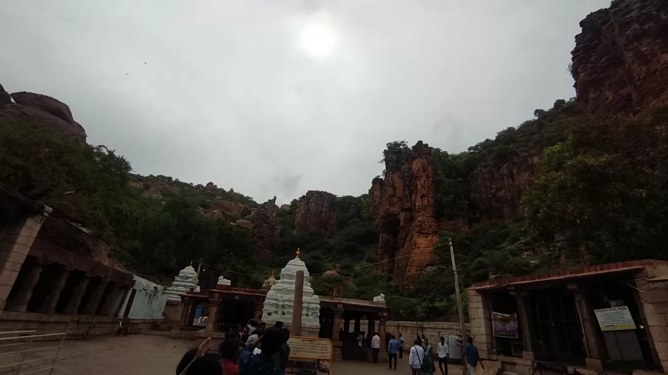 Photo of Yaganti Temple By sandidclick