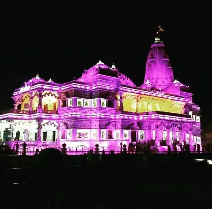 Photo of Vrindavan By travel_with_akkhi