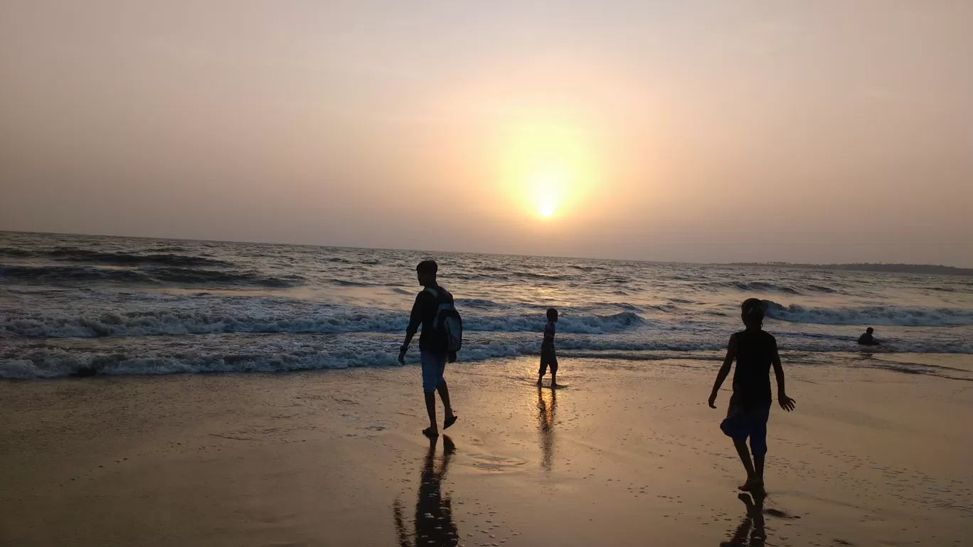 Photo of Juhu By Sachin Singh