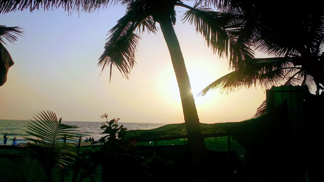 Photo of Juhu By Sachin Singh