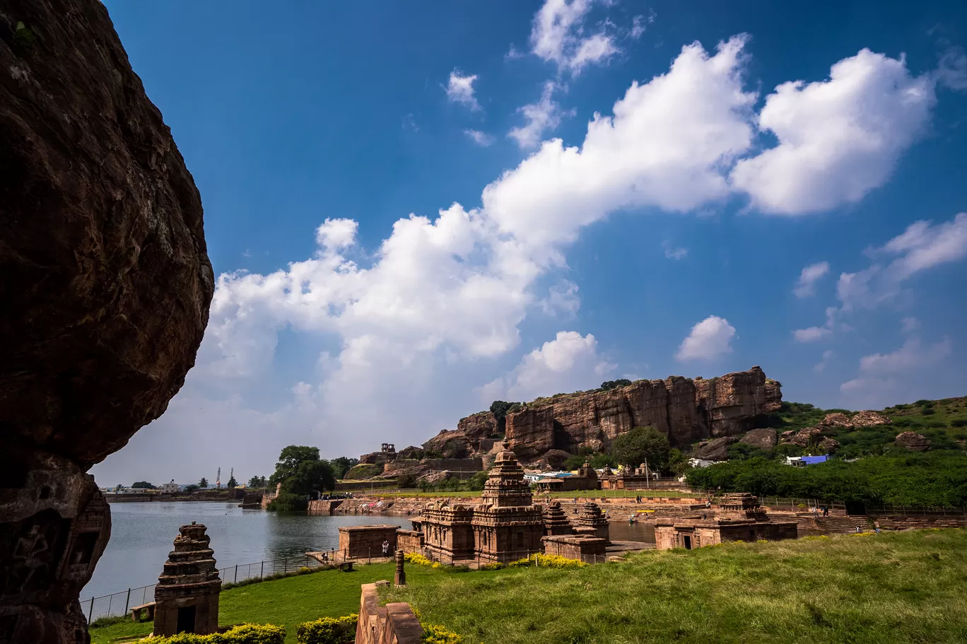 Photo of Bhootnath Temple (Eastern Complex) By Mrphenomenal Diaries