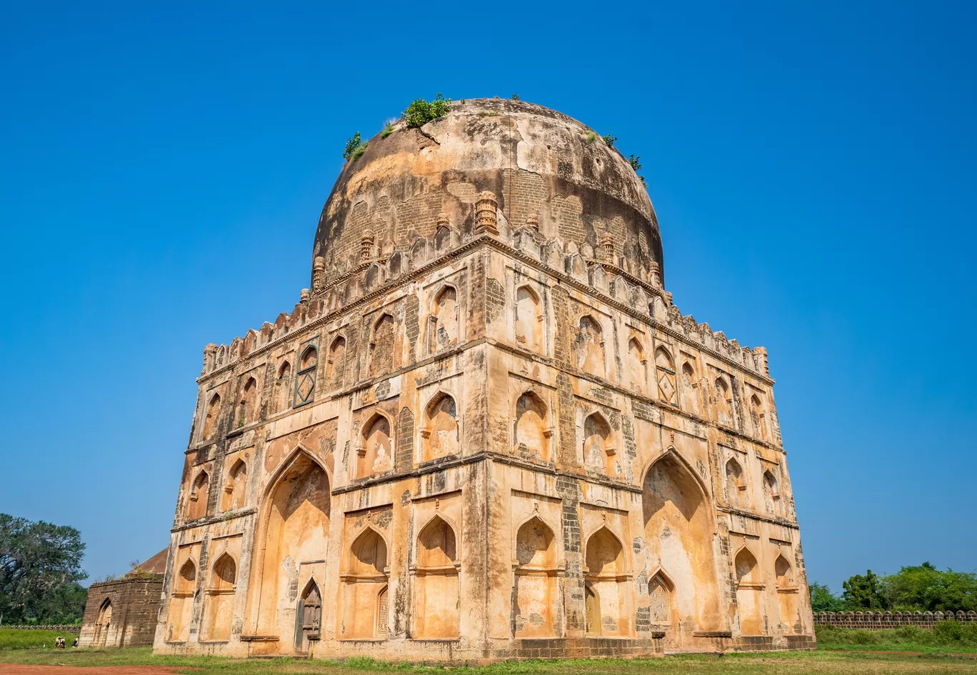 Photo of Bahmani Tombs By Mrphenomenal Diaries