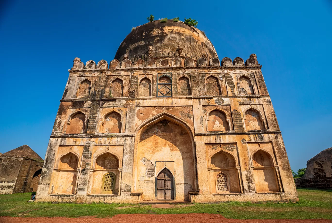 Photo of Bahmani Tombs By Mrphenomenal Diaries