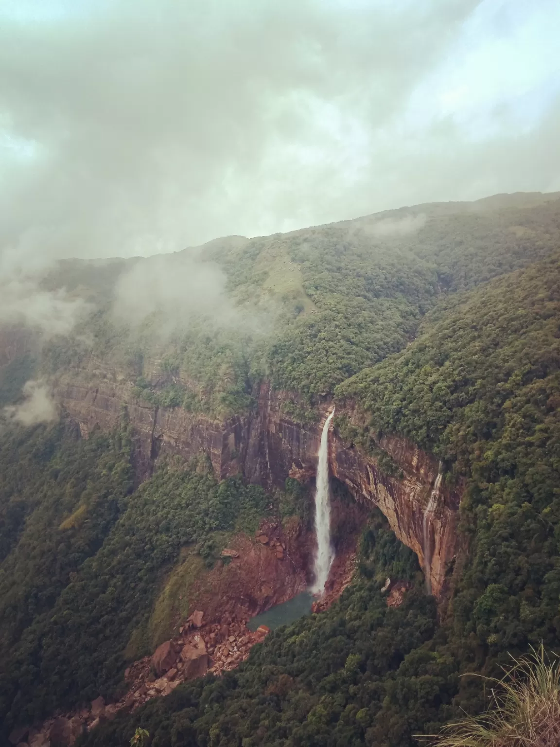 Photo of NohKaLikai Falls By Biswajit Bhattacharjee