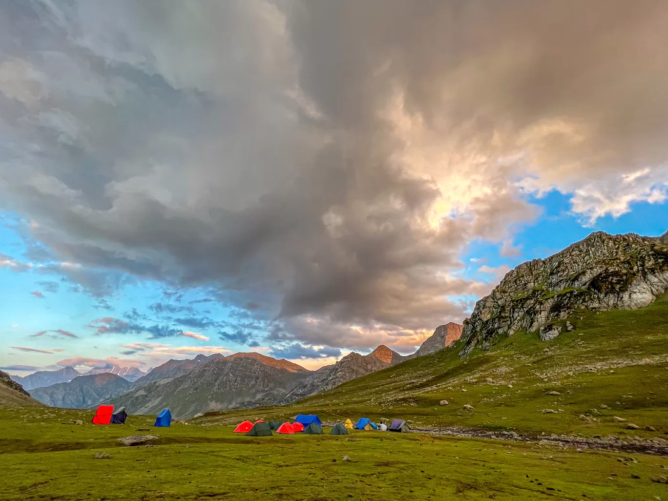 Photo of Tarsar Lake By Archana Solanki
