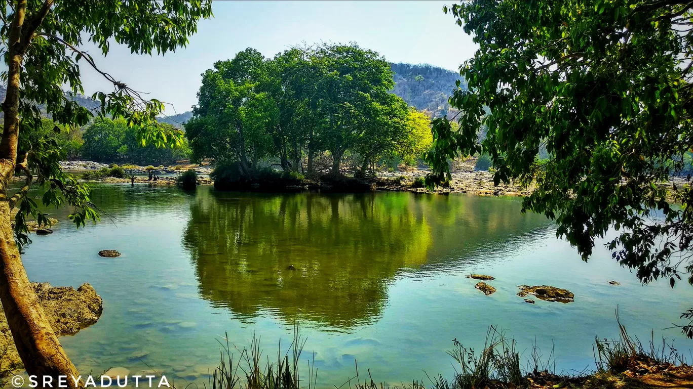 Photo of Sangam-Mekedhatu Road By Sreya Dutta