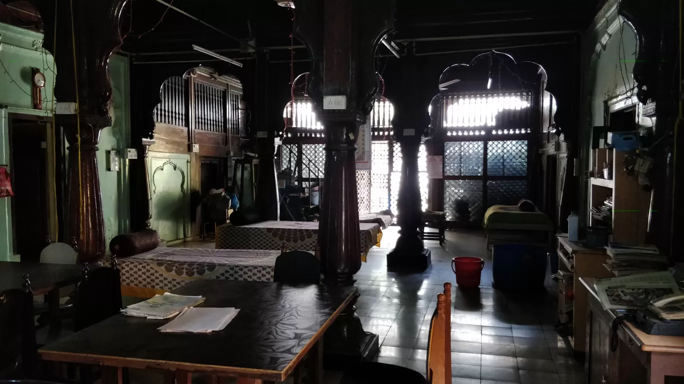 Photo of Old Sarkar Wada By Poorva Ghiya