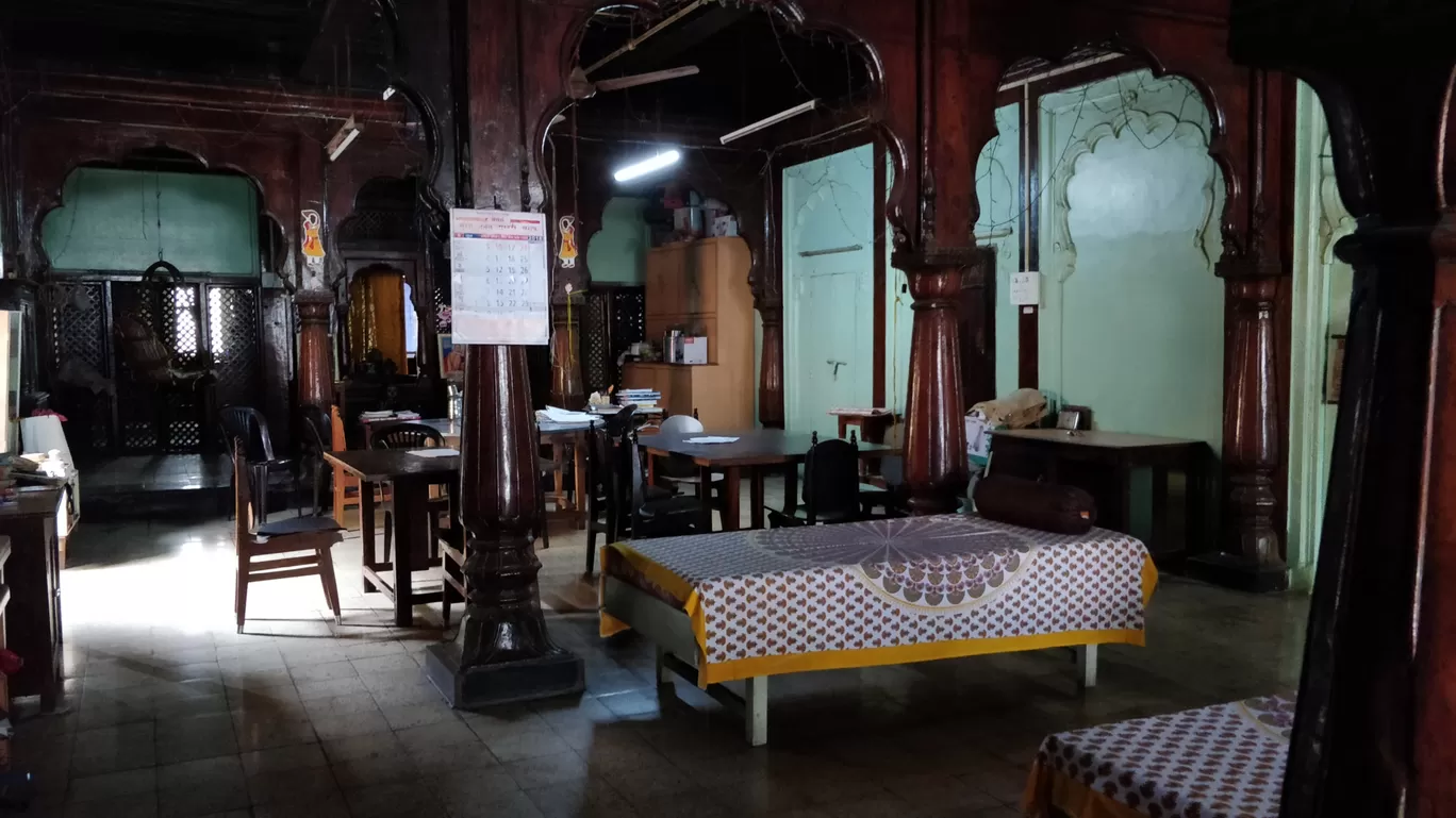 Photo of Old Sarkar Wada By Poorva Ghiya