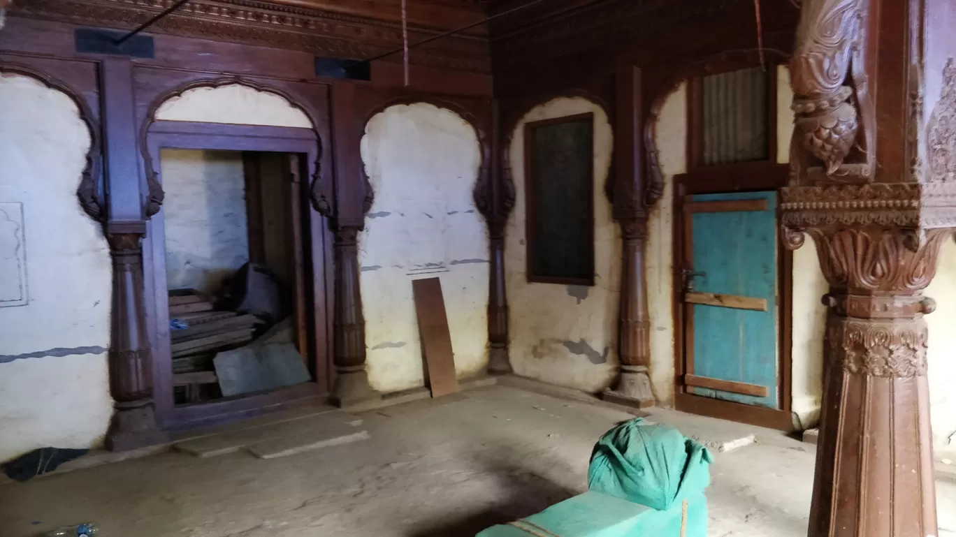 Photo of Old Sarkar Wada By Poorva Ghiya