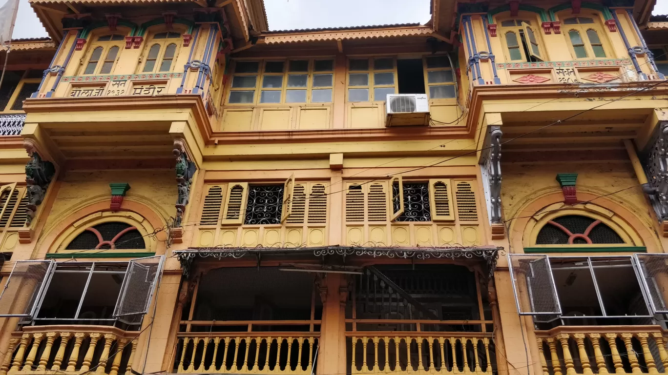 Photo of Old Sarkar Wada By Poorva Ghiya