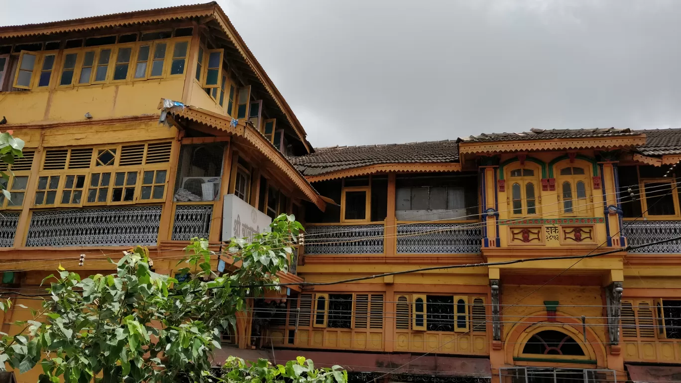 Photo of Old Sarkar Wada By Poorva Ghiya