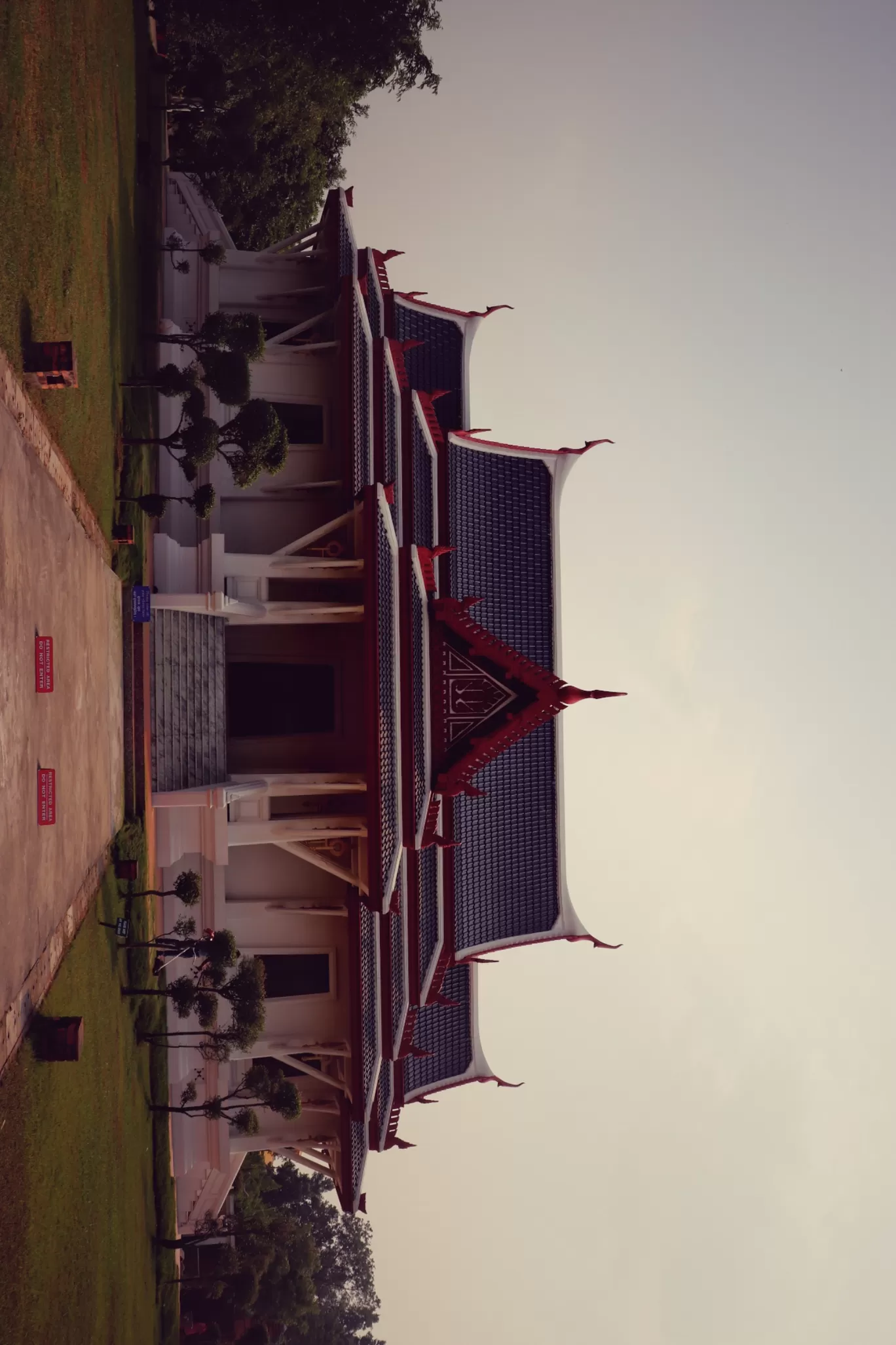 Photo of Nepal By Naveen Chandrawat