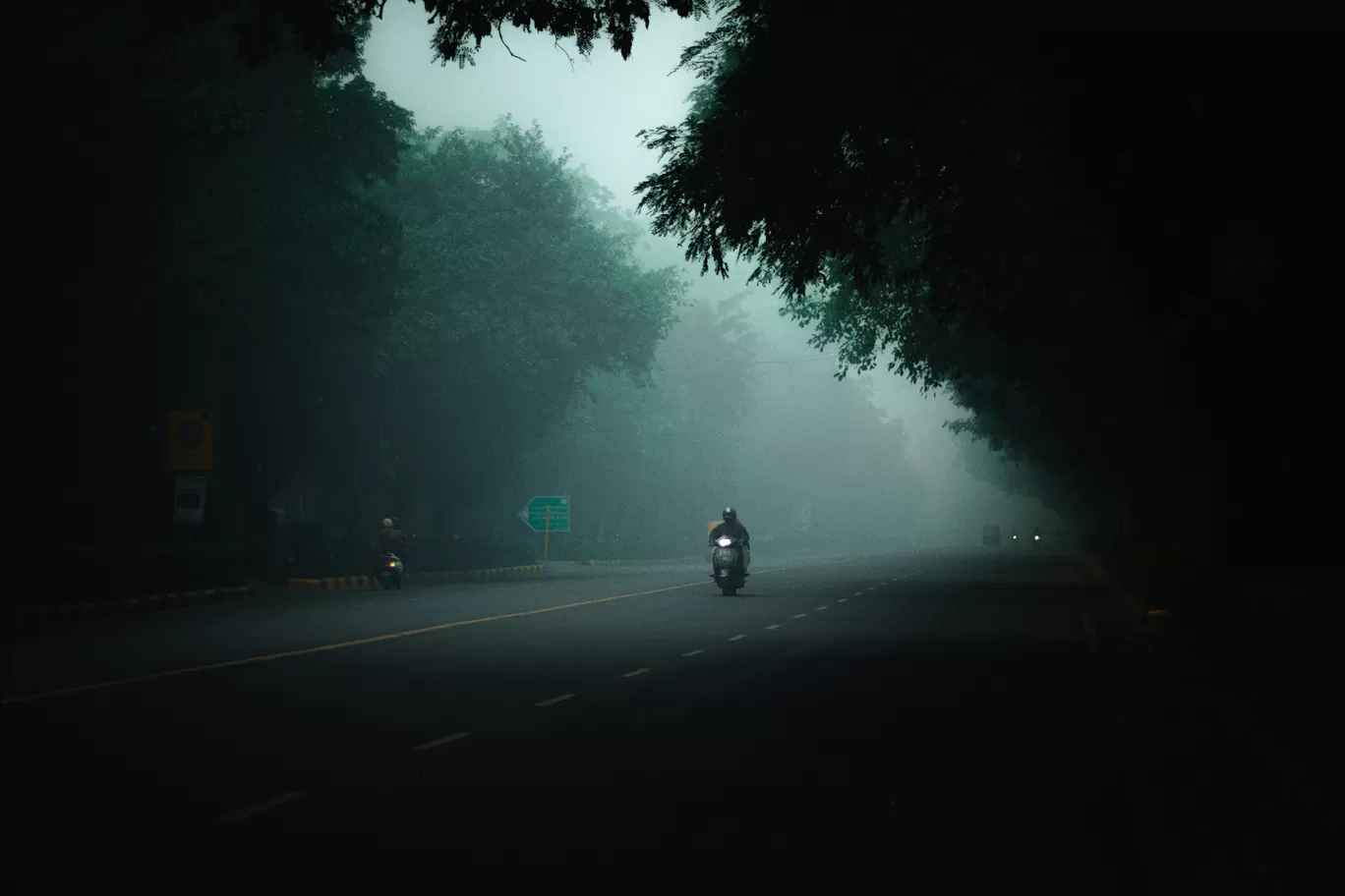 Photo of New Delhi By Aarohan Tiwari