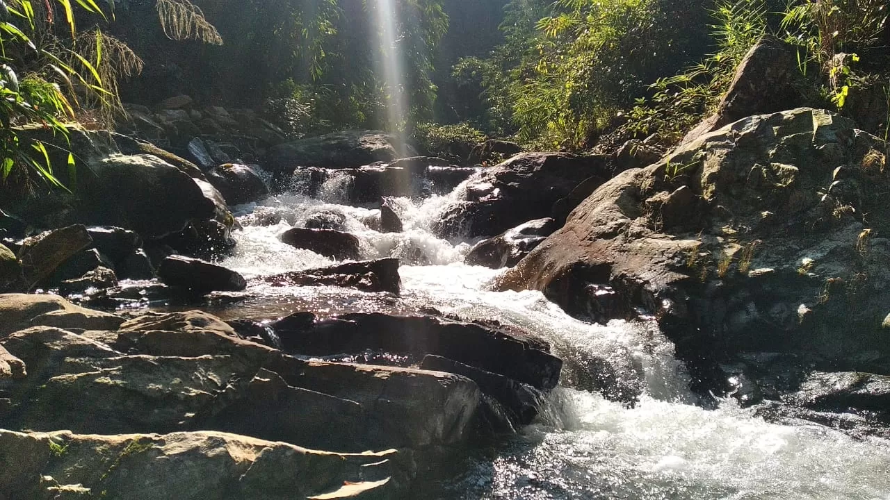 Photo of Kakochang Falls By Devarshi Talukdar