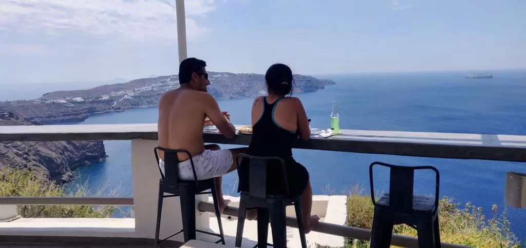 Photo of Santorini By Minal Desai