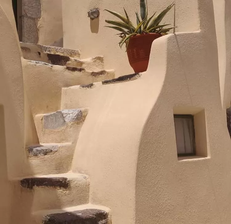 Photo of Santorini By Minal Desai