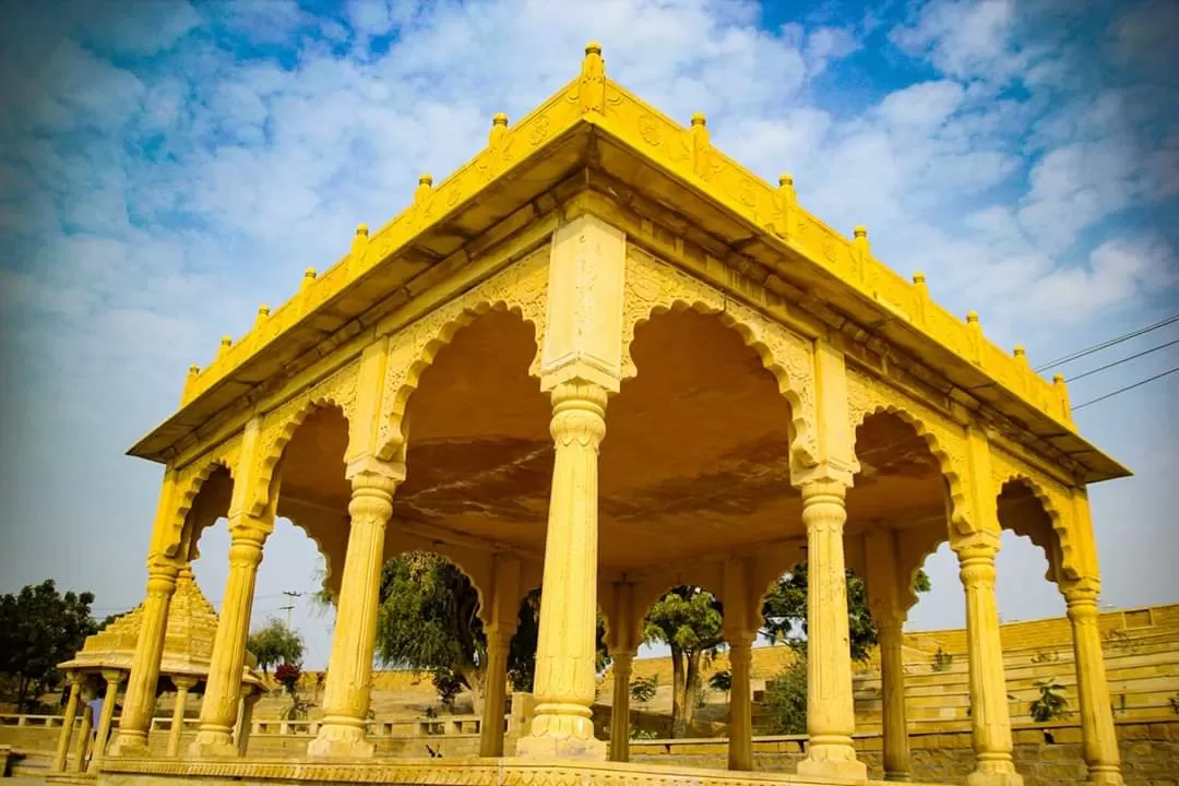 Photo of Gadisar Lake By Pratik Tambe