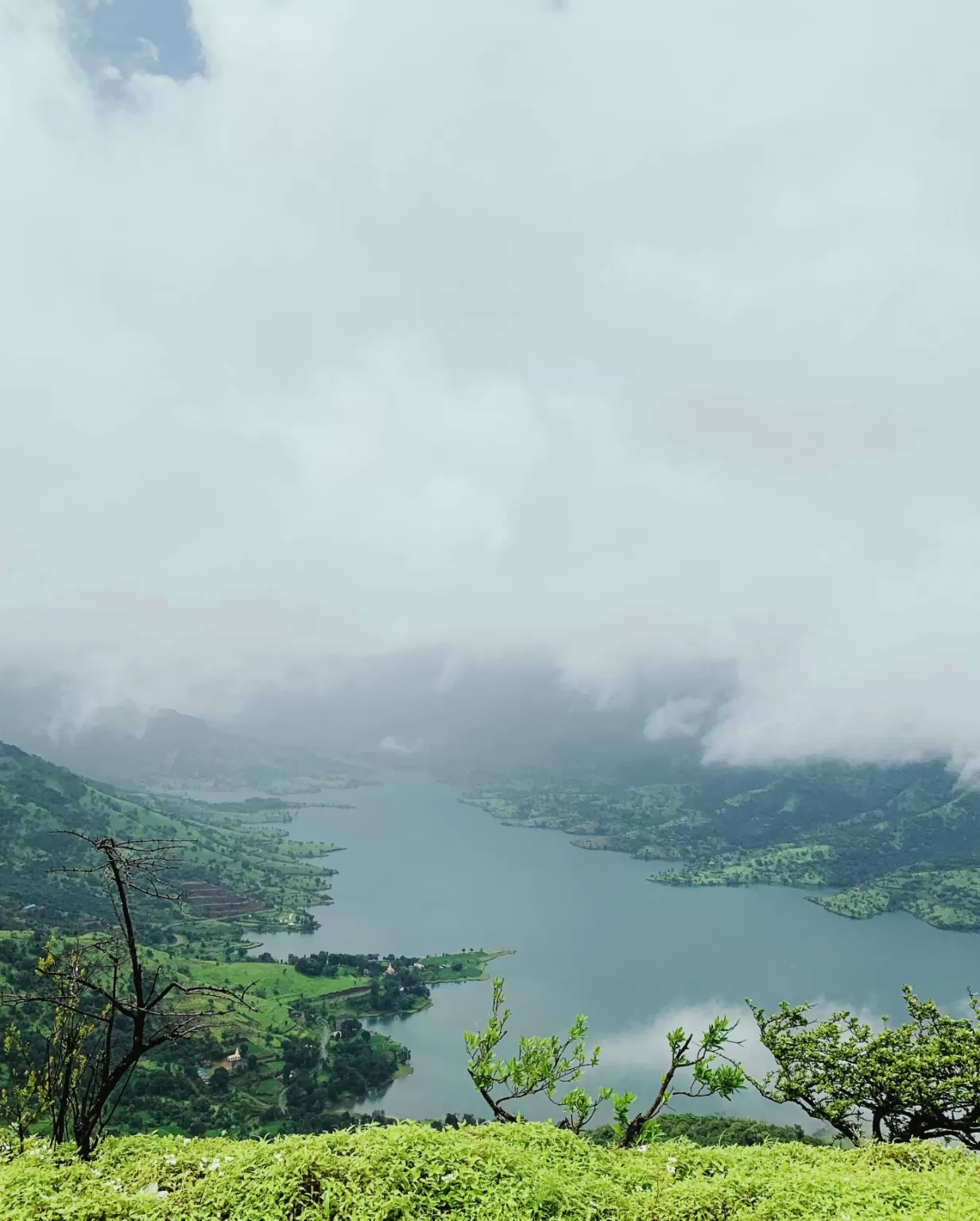 Photo of Mahabaleshwar By Humans and their emotions