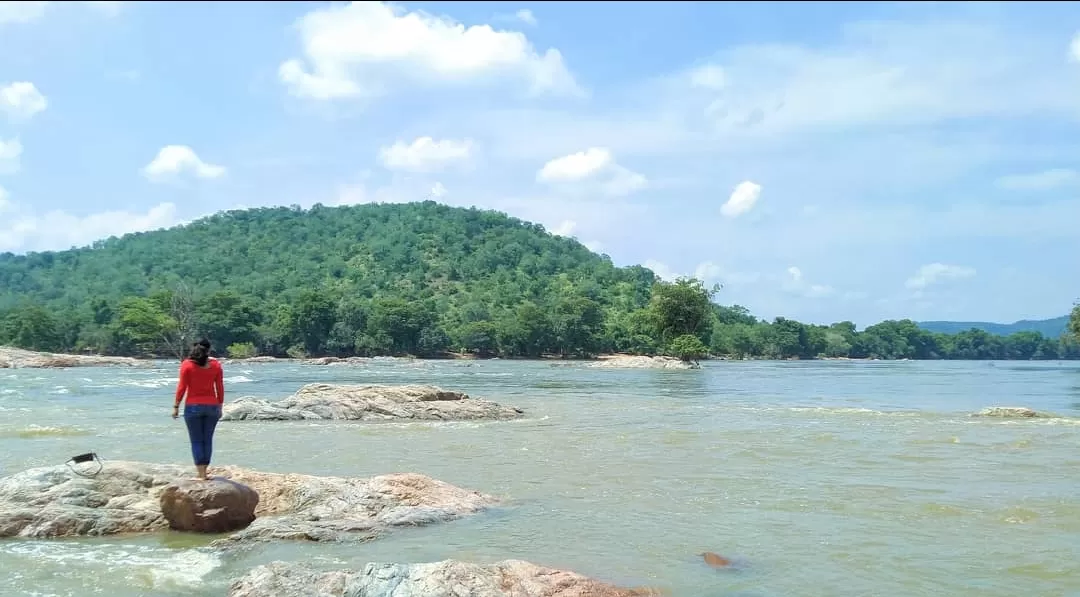Photo of Sangam-Mekedhatu Road By Rashmi Bhalla