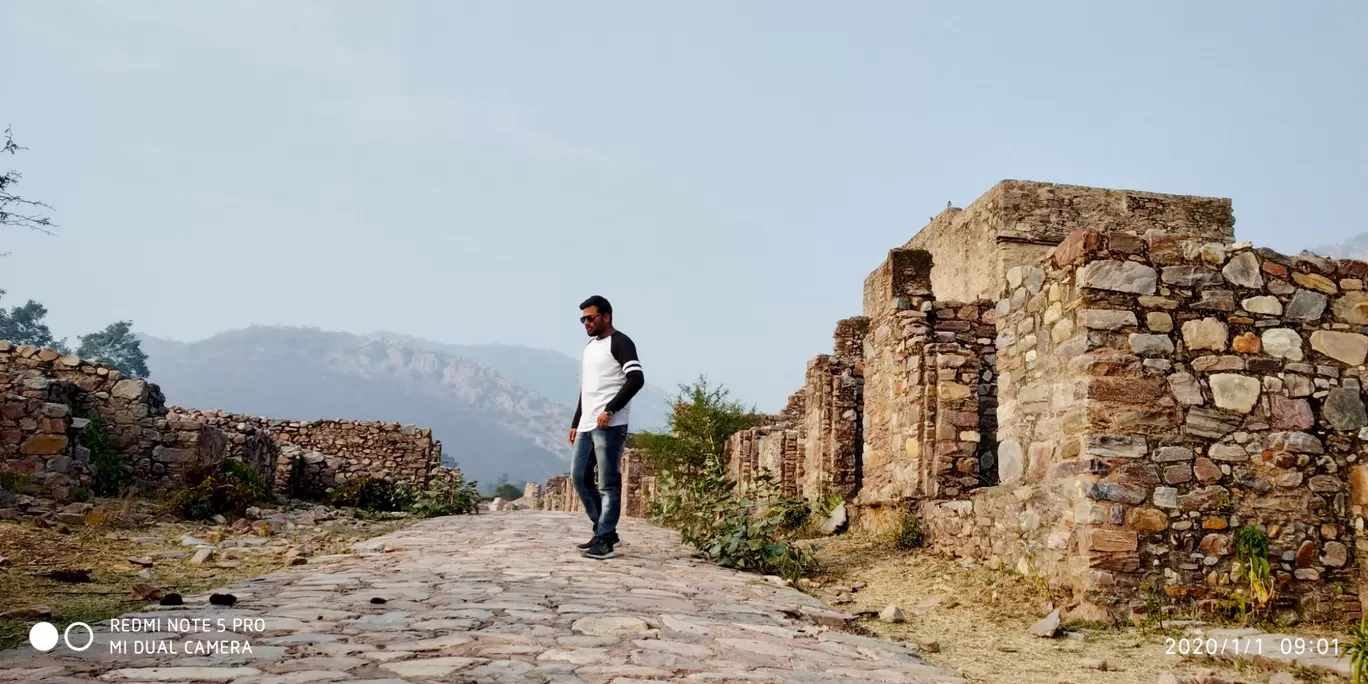 Photo of Bhangarh Fort By Prakash Chaturvedi