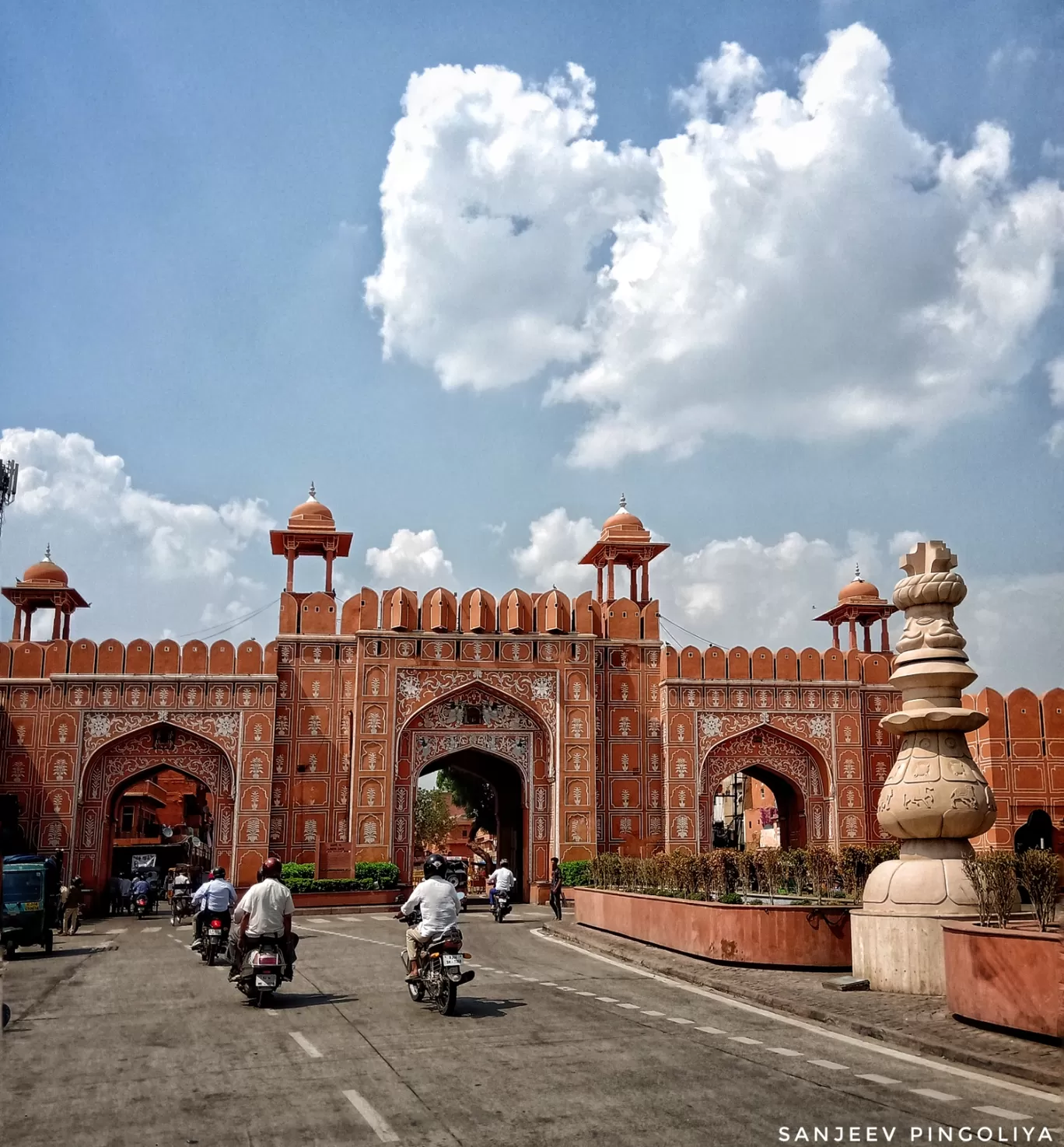 Photo of Ajmeri Gate By Sanjeev Pingoliya