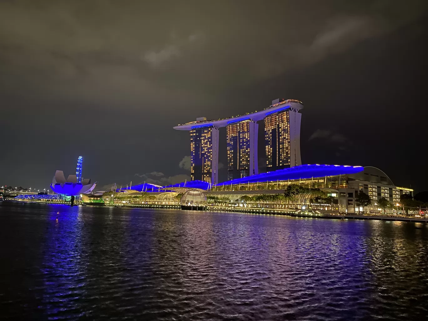 Photo of Singapore By lalajiofficial