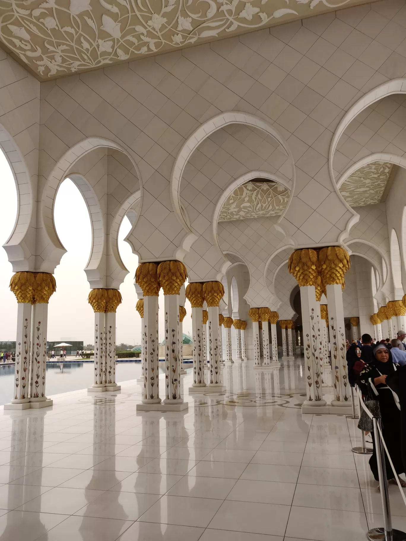 Photo of Sheikh Zayed Grand Mosque - Sheikh Rashid Bin Saeed St - Abu Dhabi - United Arab Emirates By Ayushi Chhaperia