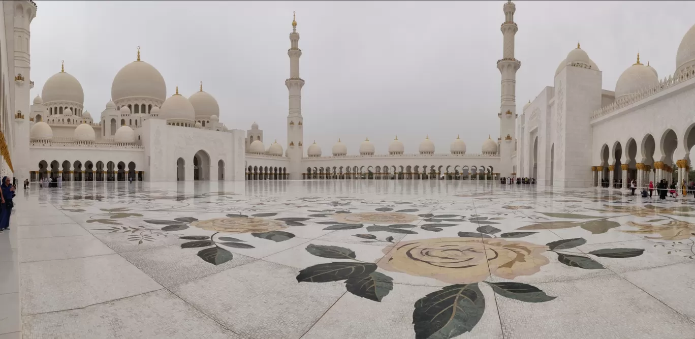 Photo of Sheikh Zayed Grand Mosque - Sheikh Rashid Bin Saeed St - Abu Dhabi - United Arab Emirates By Ayushi Chhaperia