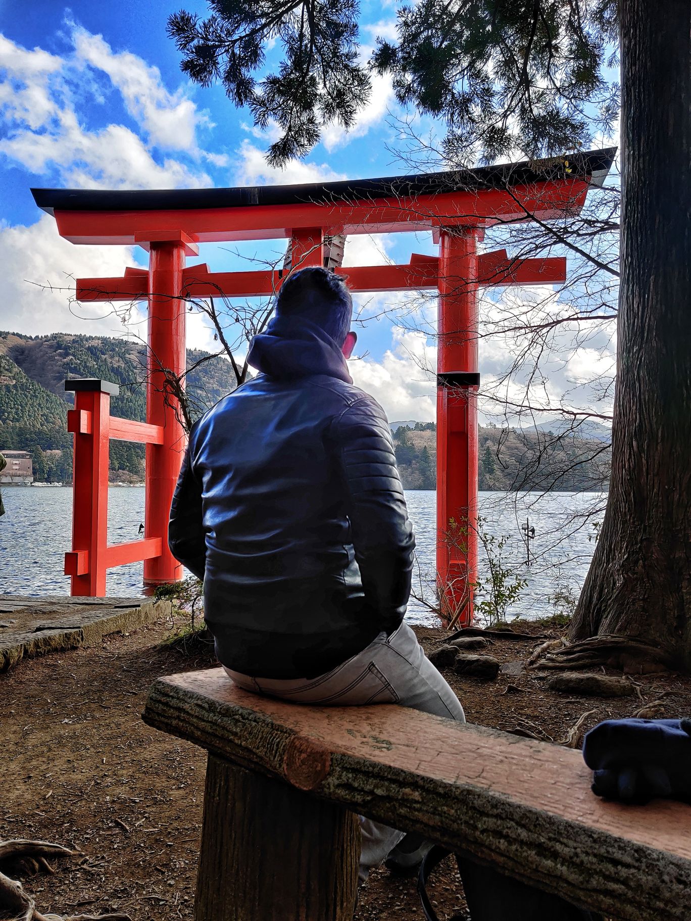 Photo of Hakone Jinjya Heiwa-no-Torii By Jim Dias