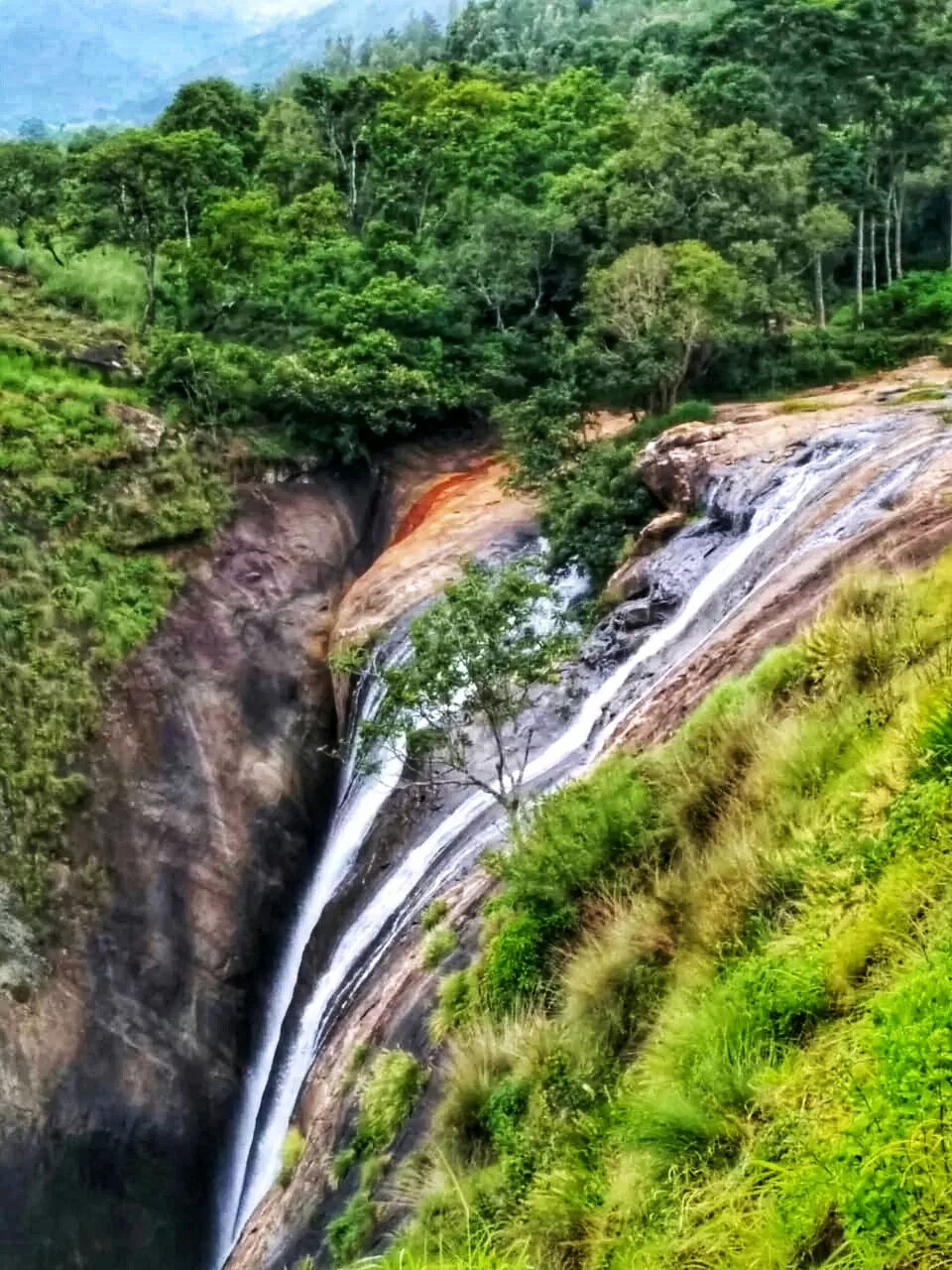 Photo of Anju Veedu water Falls (Elephant Valley water Falls) By Pinky Roy