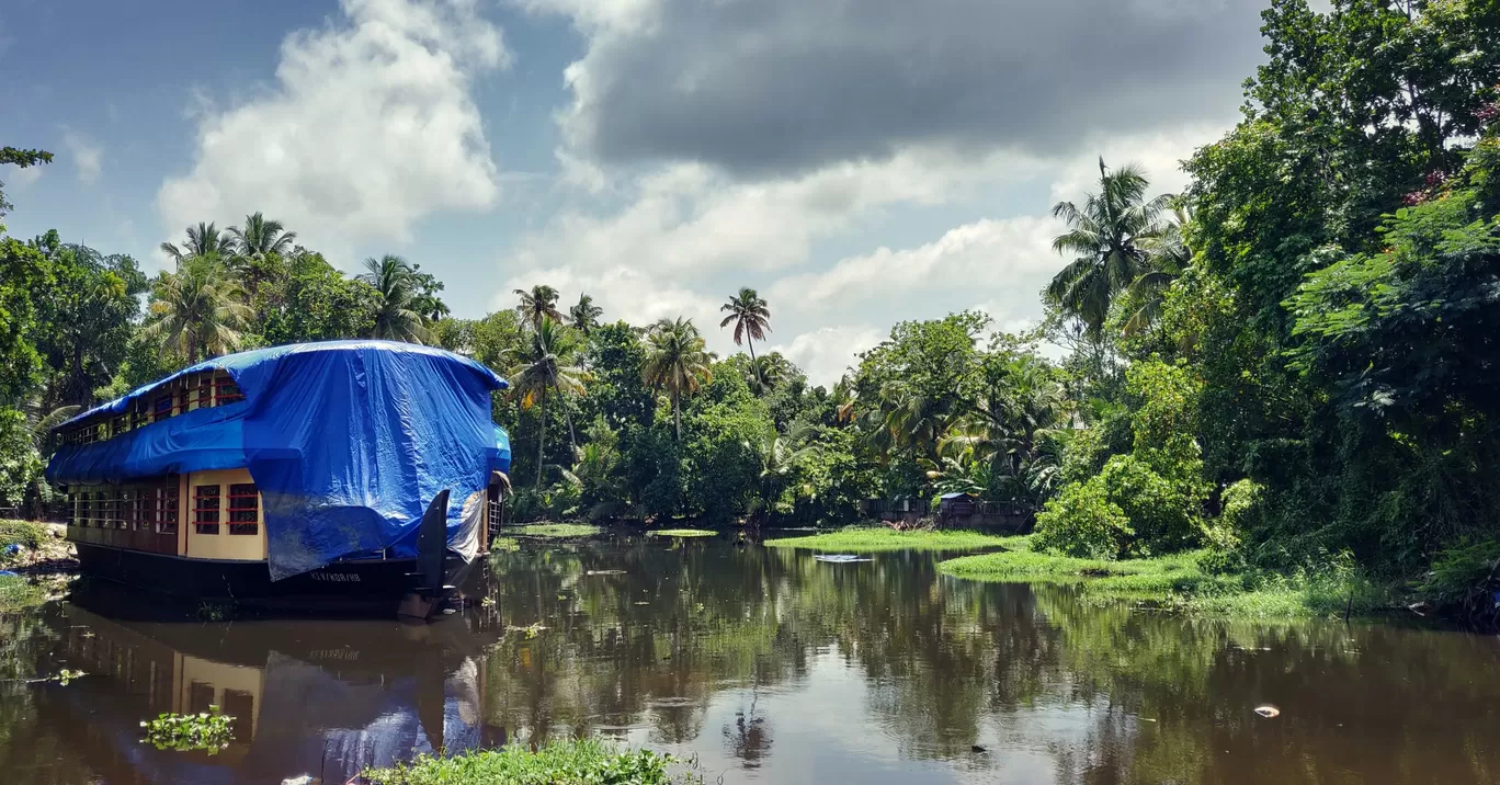 Photo of Alleppey Backwater Lake Resort By Jason