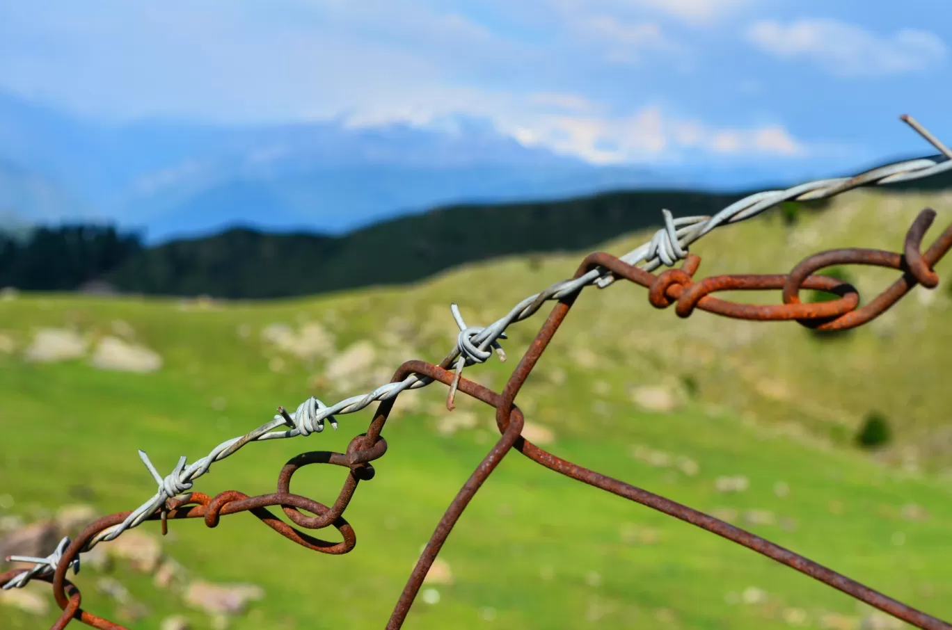 Photo of Prashar Lake - Sunshine Himalayan Camp By NirvanaSeeker (ऋषि)