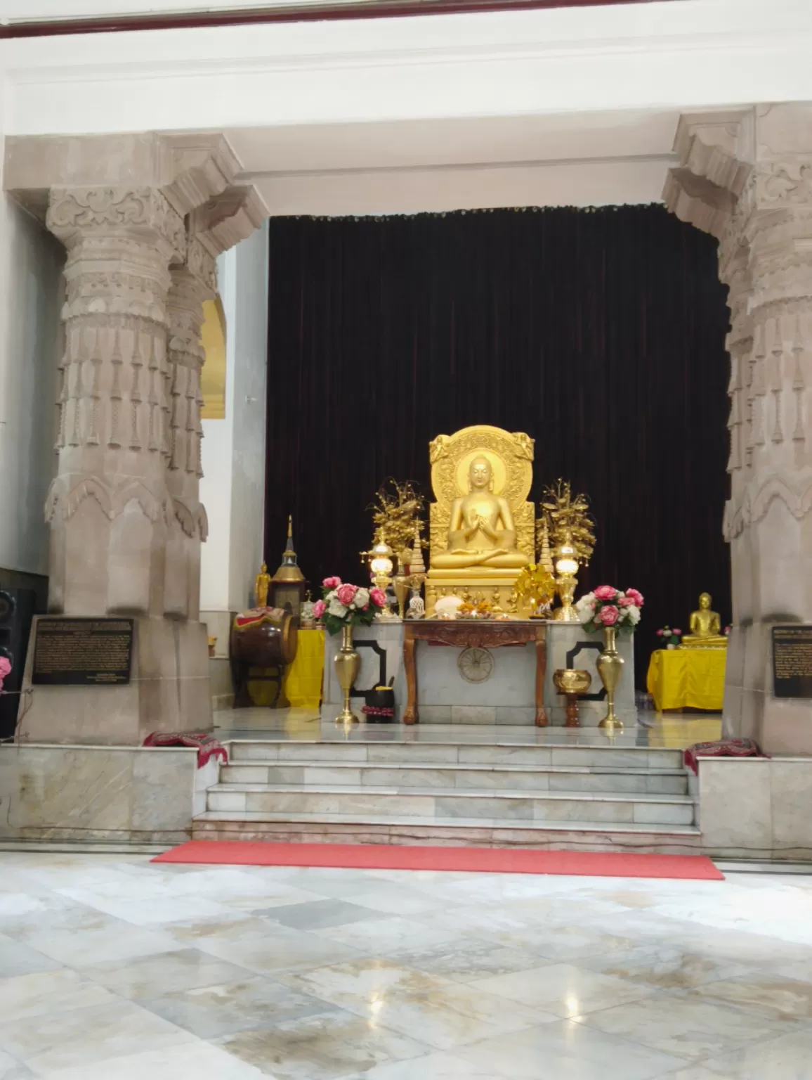 Photo of Sarnath Buddhist Temple By Nupur