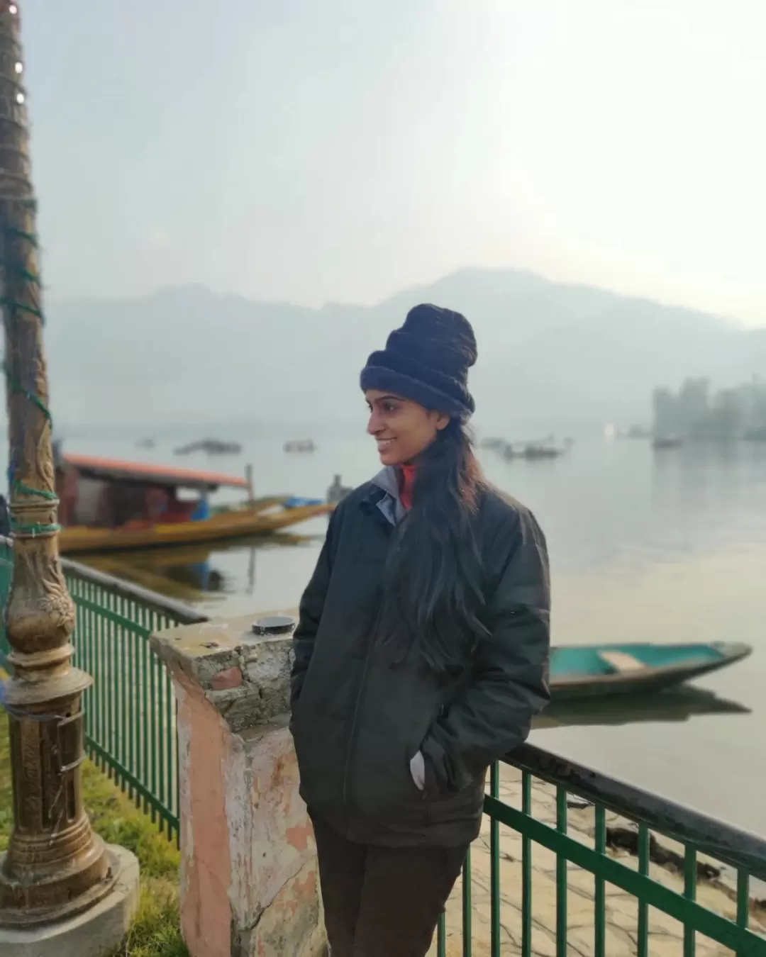Photo of Dal Lake By Vaibhavi Mahajan