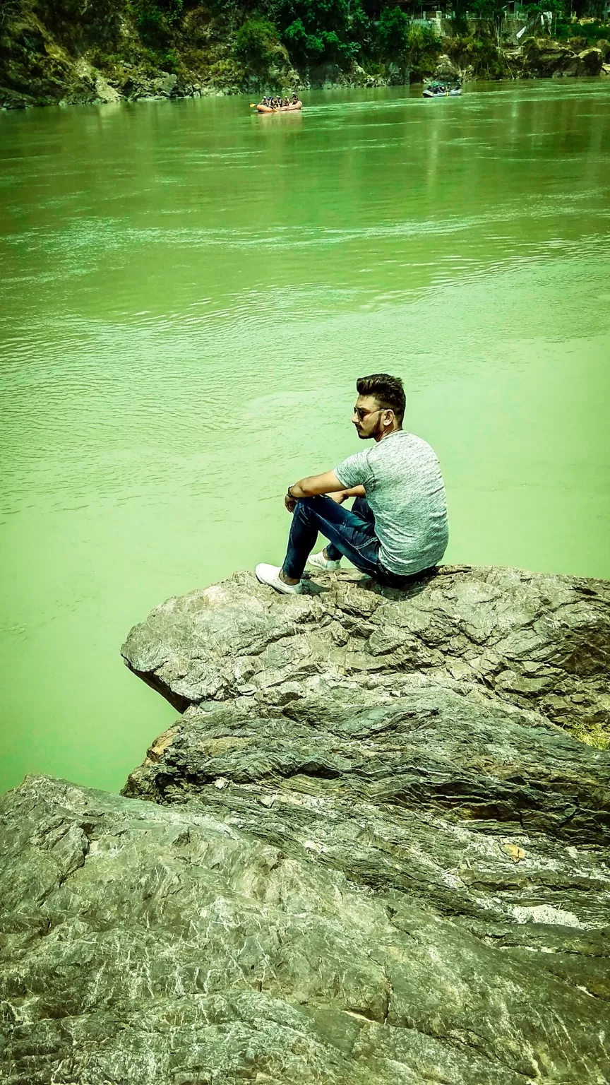 Photo of Rishikesh By Rishav Chauhan